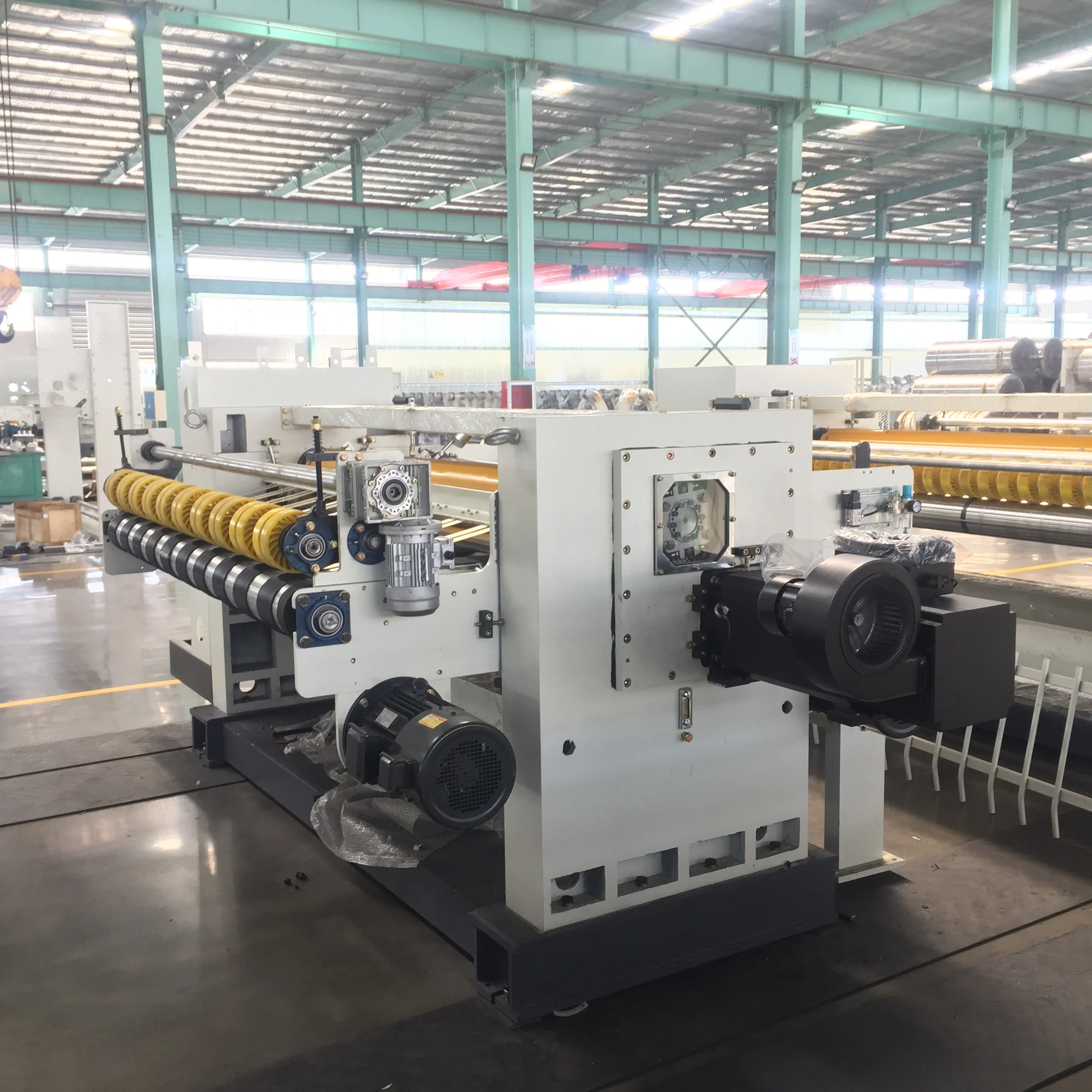 China famous factory corrugated paper carton box cutting machine product line