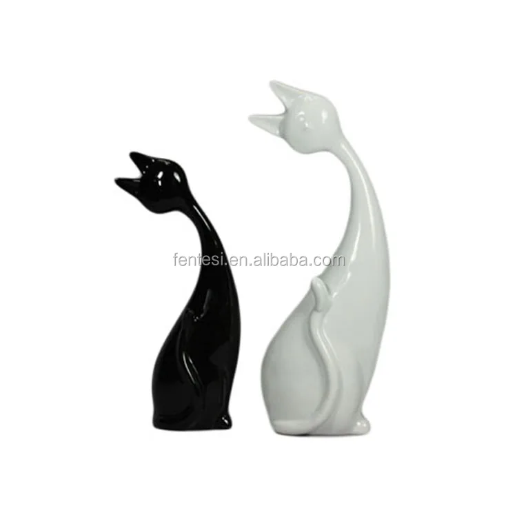 
2014 new design small glazed ceramic animal figurines black elephone 