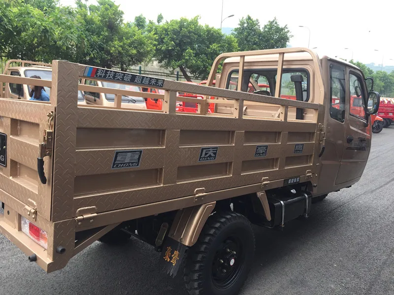 Chongqing factory OEM made 200cc 250cc 300cc gasoline tricycle