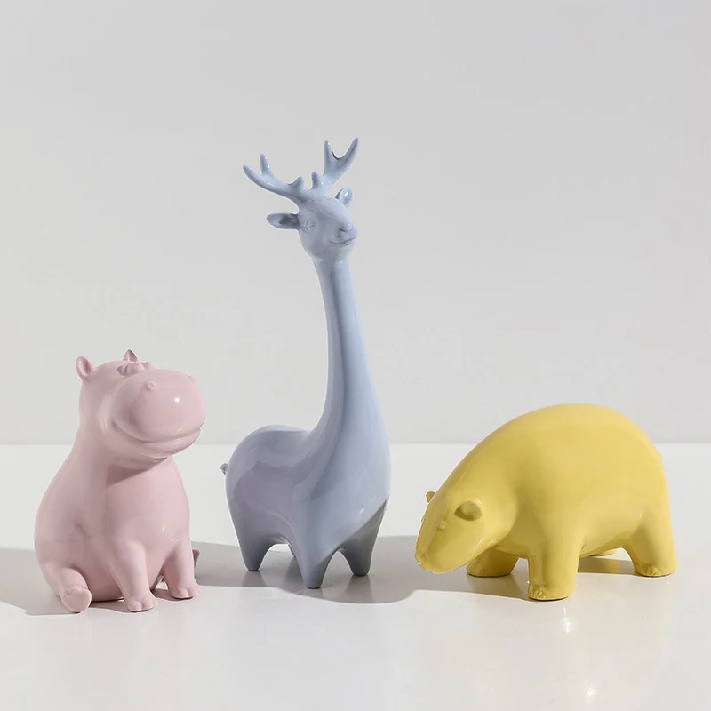 APHACATOP Set of 3   Porcelain Sculptures Hippo Giraffe and Polar Bear   ANIMAL FIGURINES