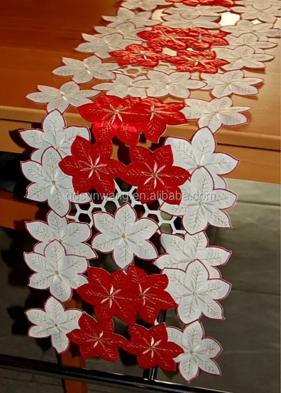 Рождественская настольная подсвечник из красной ткани с вышивкой и резаком