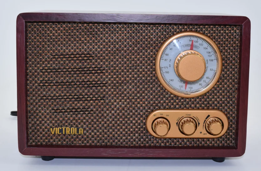 2019 Most Popular Wooden AM/FM Hi-Fi Blue tooth Radio Vintage Retro Classic Radio W/ Built-in Speaker Treble&Bass Tone Control