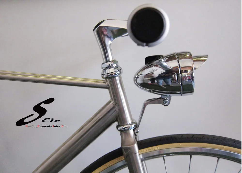 Chrome moly steel vintage classic bike