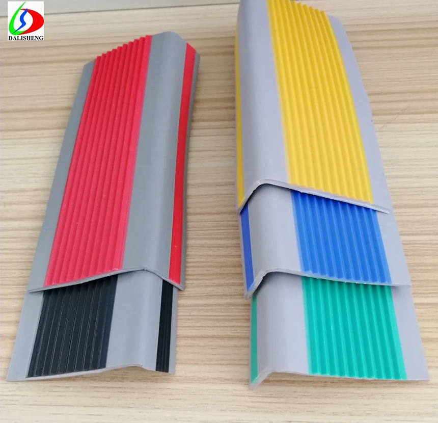 
Rubber Treads Stairs Nosing Strip PVC Safety Step 