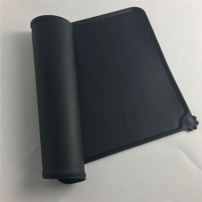 18.5 x 11.8 inch Silicone Pet Bowl Mat Non-stick Feeding Mat  Approved Waterproof Pet Food Mat for cats and dogs