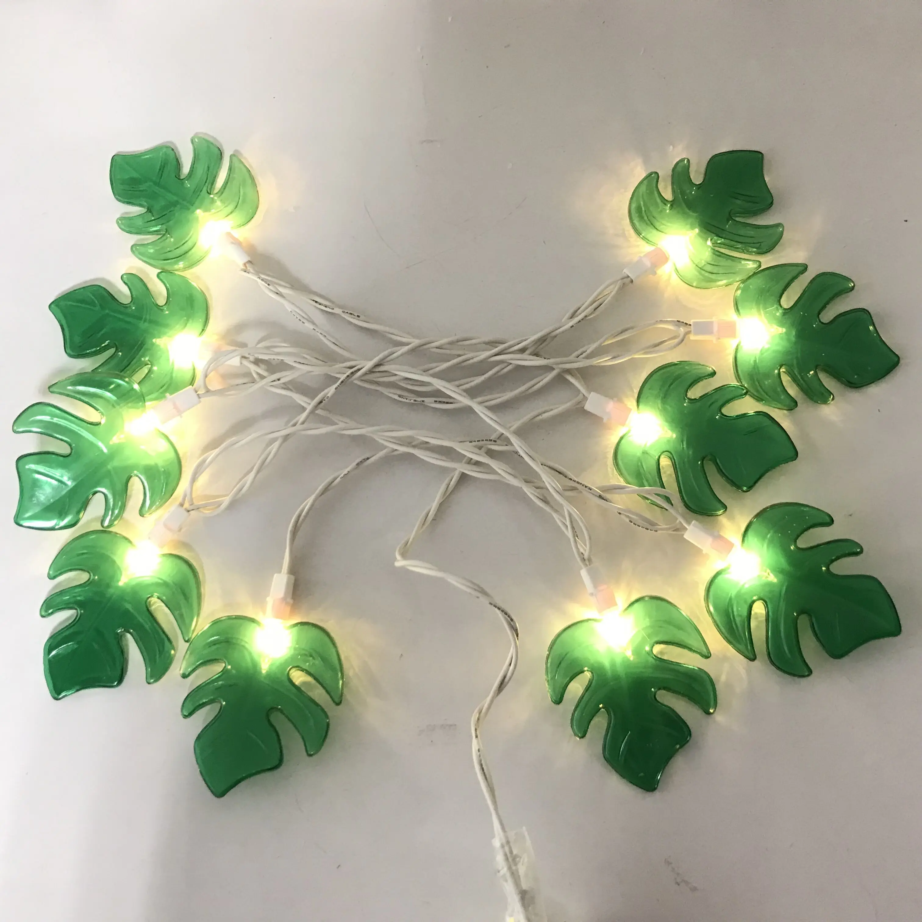 Factory Wholesale  Garden Decor Led Coconut Palm Tree Leaf Light String Fairy Outdoor Garland Green Artificial Leaf Led Lighting