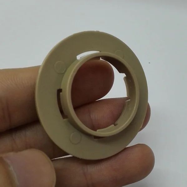 China auto clips plastic fasteners for cars mat