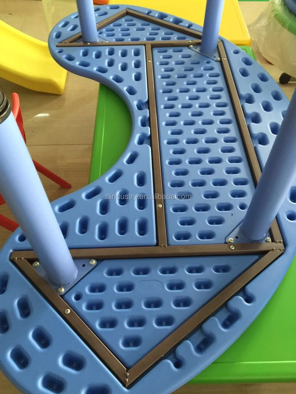 Stackable folding kindergarten plastic table for children