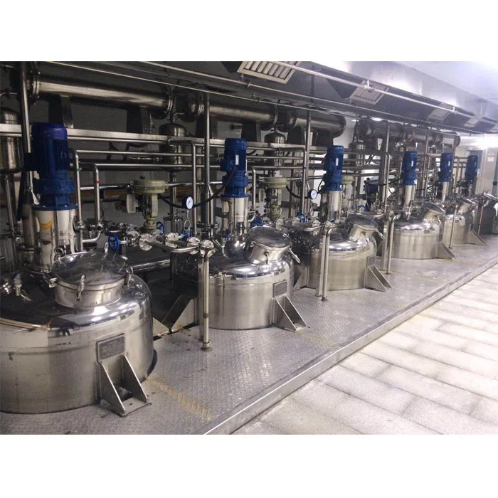 Herbal medicine/plant essential oil extraction tank