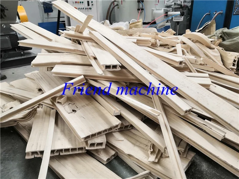 PVC pipe and profile crusher