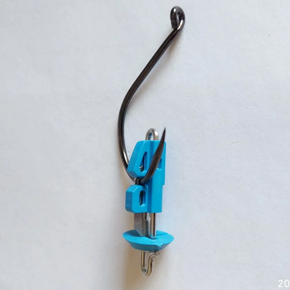 SEA FISHING TACKLE BLUE BAIT CLIP