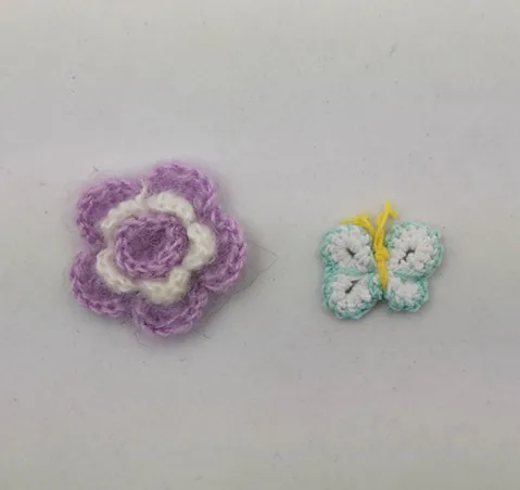 Free sample handmade crochet flower for garment decoration