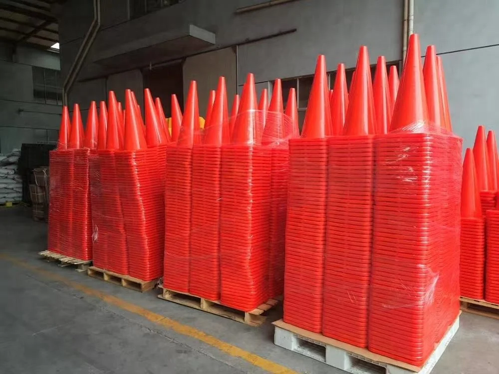 Manufacturer 70 cm 90cm Flexible PVC Safety Traffic Cone Road Cone