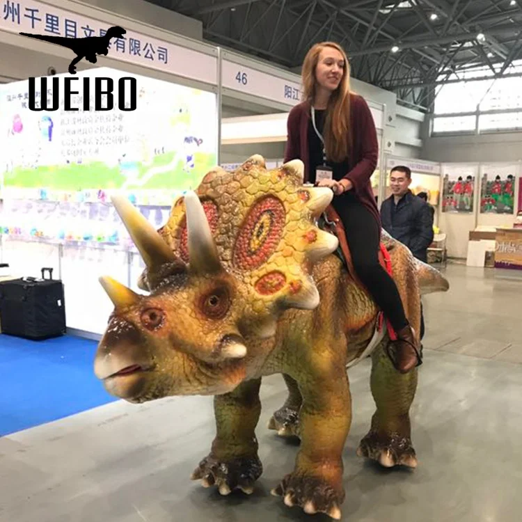 Animatronic dinosaur simulation triceratops robotic dinosaur ride
