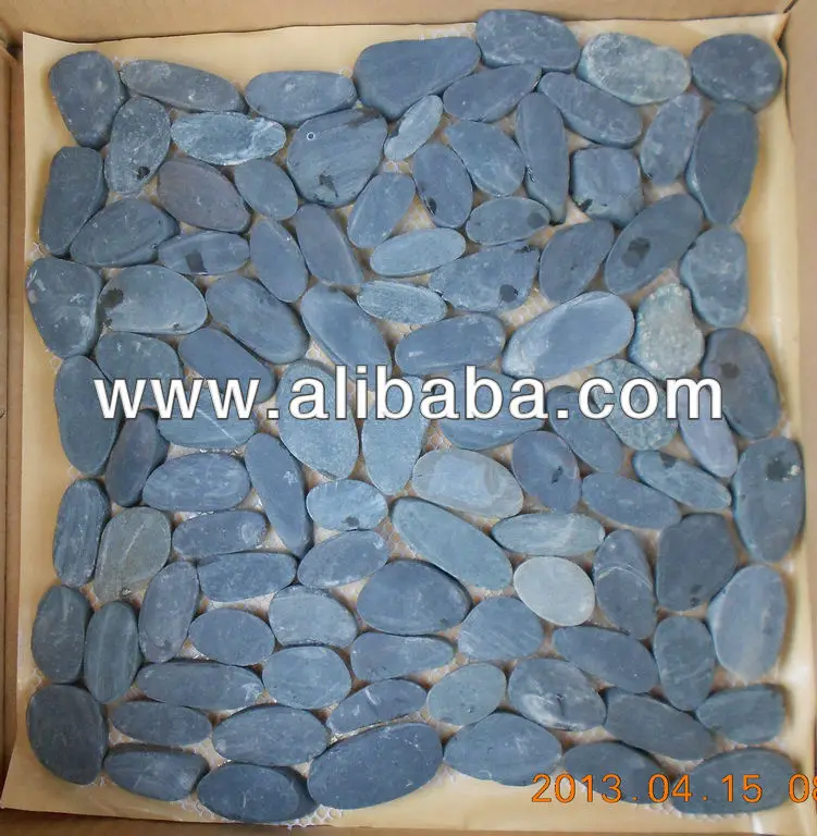 Cutting Natural Pebble Tiles