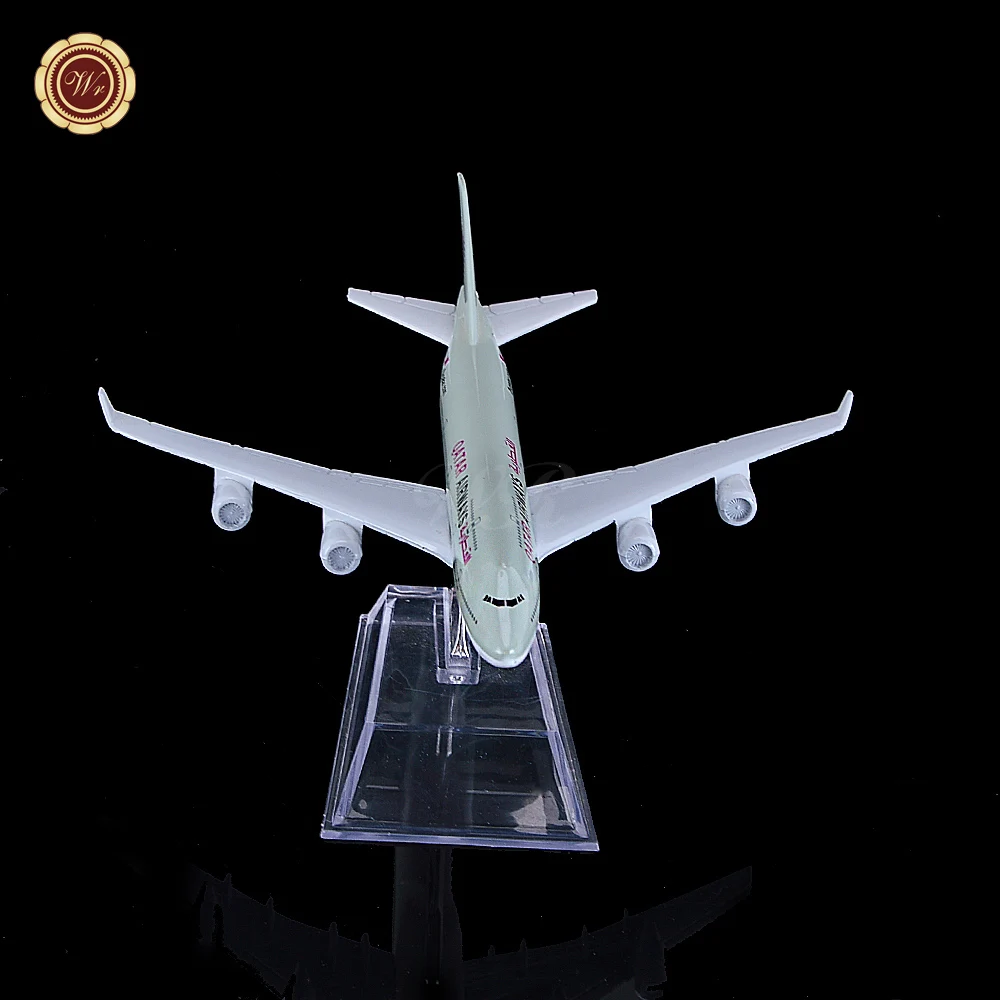 1:400 16cm Alloy Metal Airplane Model Qatar Airways Airline Passenger Aircraft Model Diecasts Stand Toy Vehicles