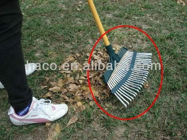 
31 Tine garden flat rake with adjustable 