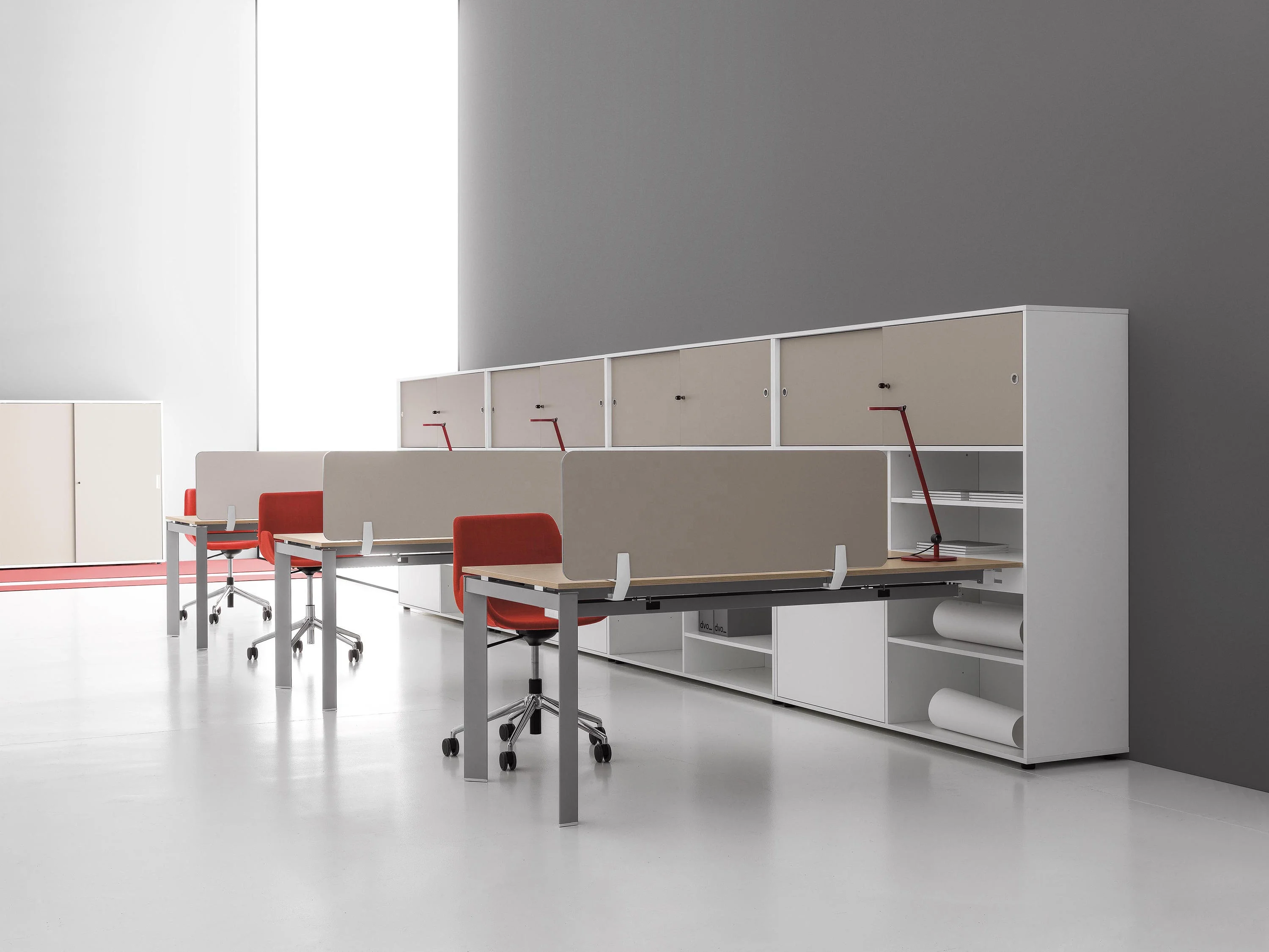 
2019 New Design Elegant Staff Office Call Center office Furniture Workstation 1-3 Person Office desks and Workstations 