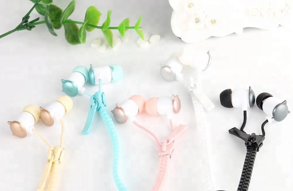
Cartoon Cat Zipper Headphone with Mic, Plastic 3.5mm Promotion In Ear Micro Earphone Speaker Stereo Wired Earphones 
