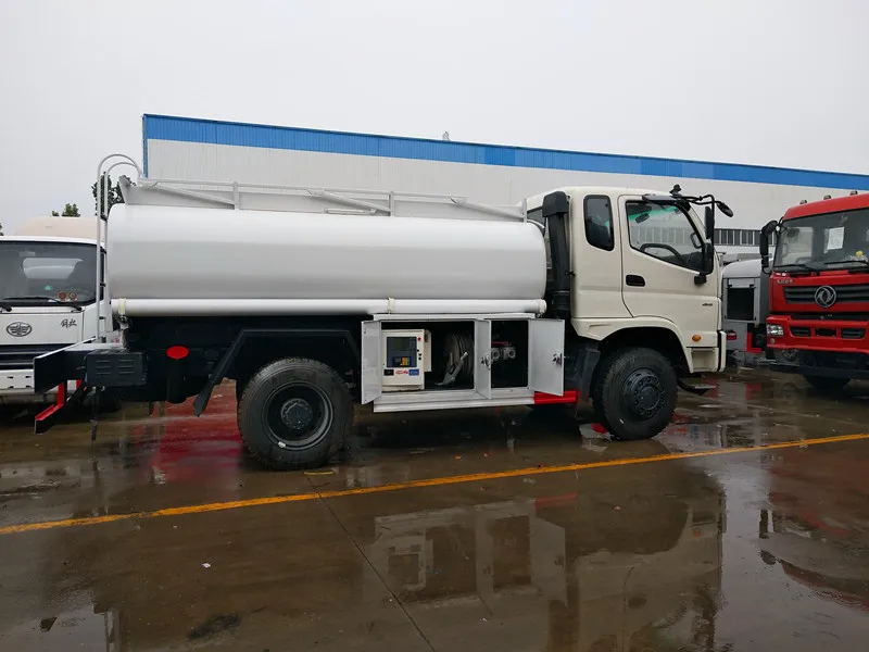 Foton 4x4 diesel truck fuel consumption/ 4x4 mobile fuel dispenser truck
