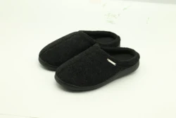 UNISEX CORAL FLEECE SLIPPERS FOR INDOOR OUTDOOR USE