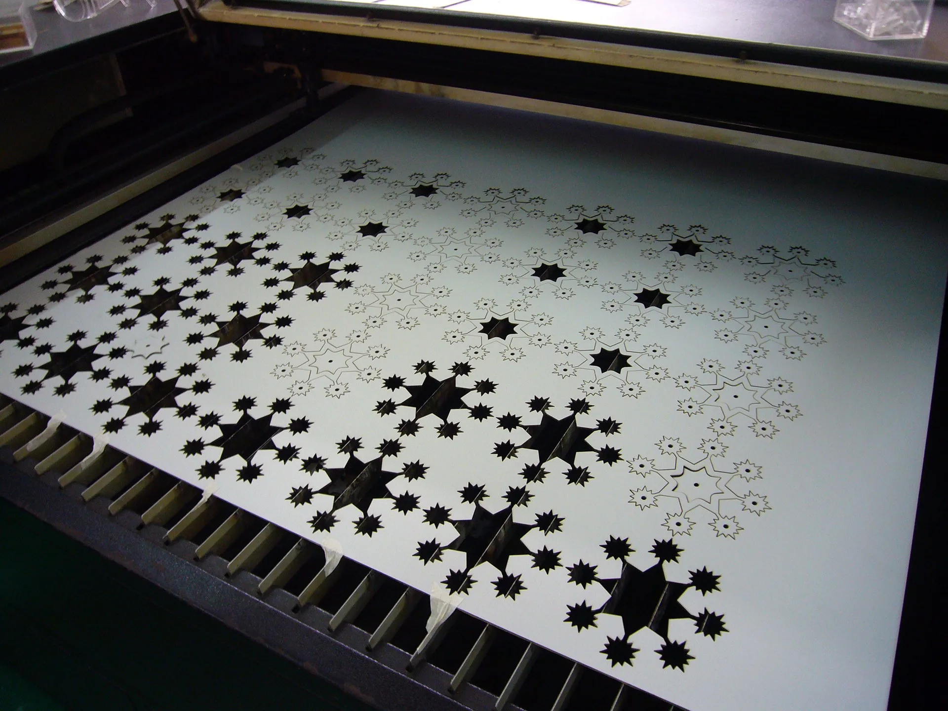 
Polycarbonate sheet laser cutting service processing fabrication products 