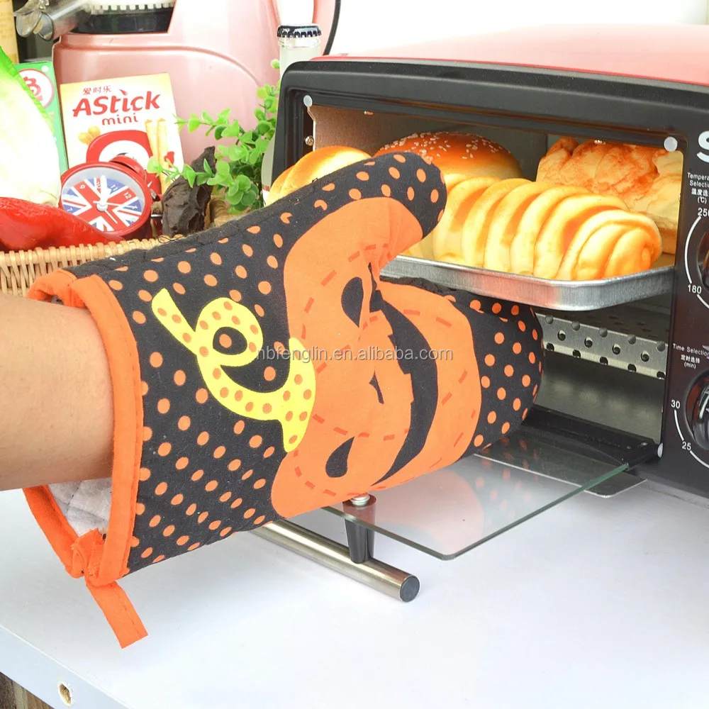 Seasonal Promotion Kitchen Oven Mitten Heat Resistant Pot Holder Cotton Halloween Oven Mitts