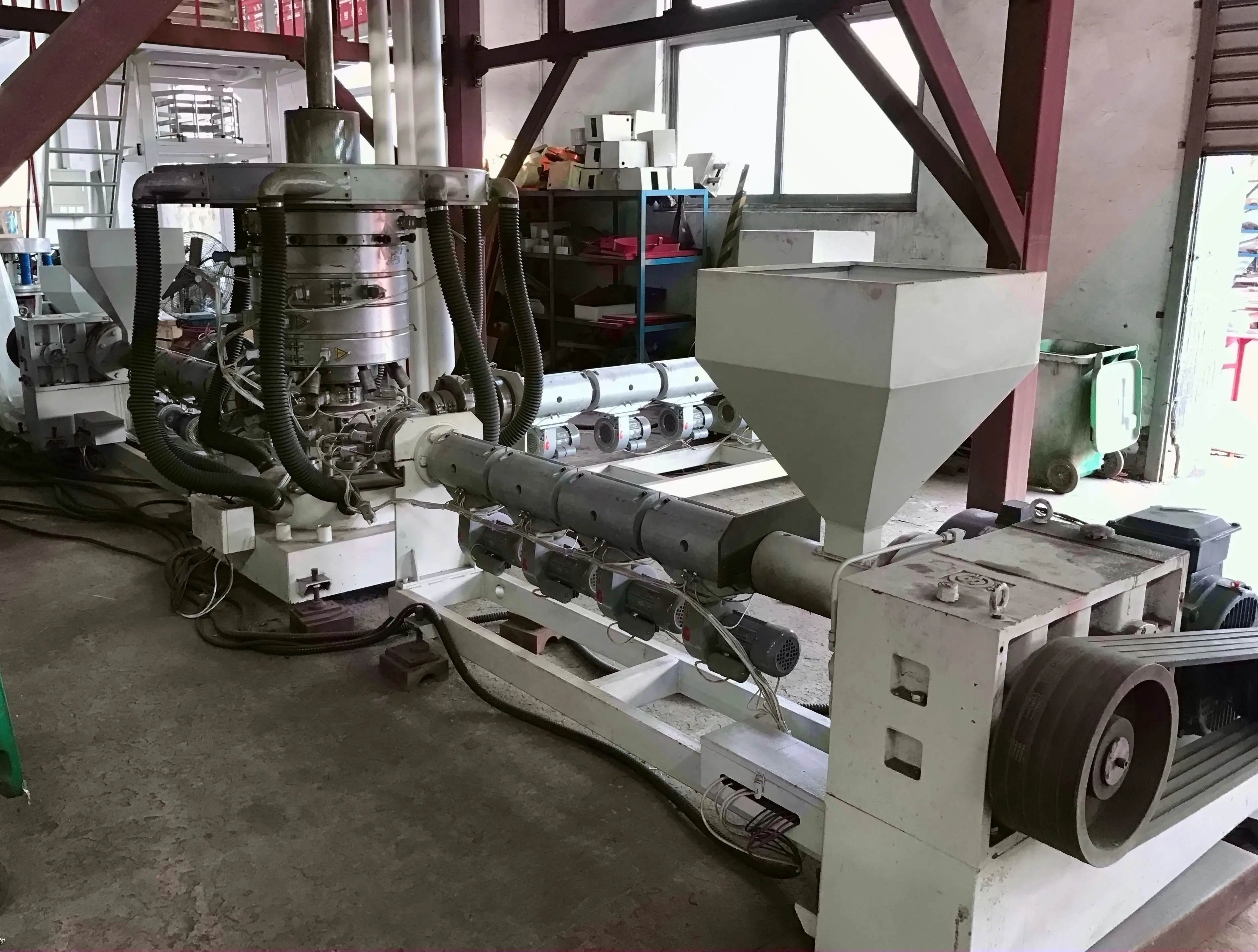 
Chinese most famous Three Layer Co-extrusion Film Blowing Machine 