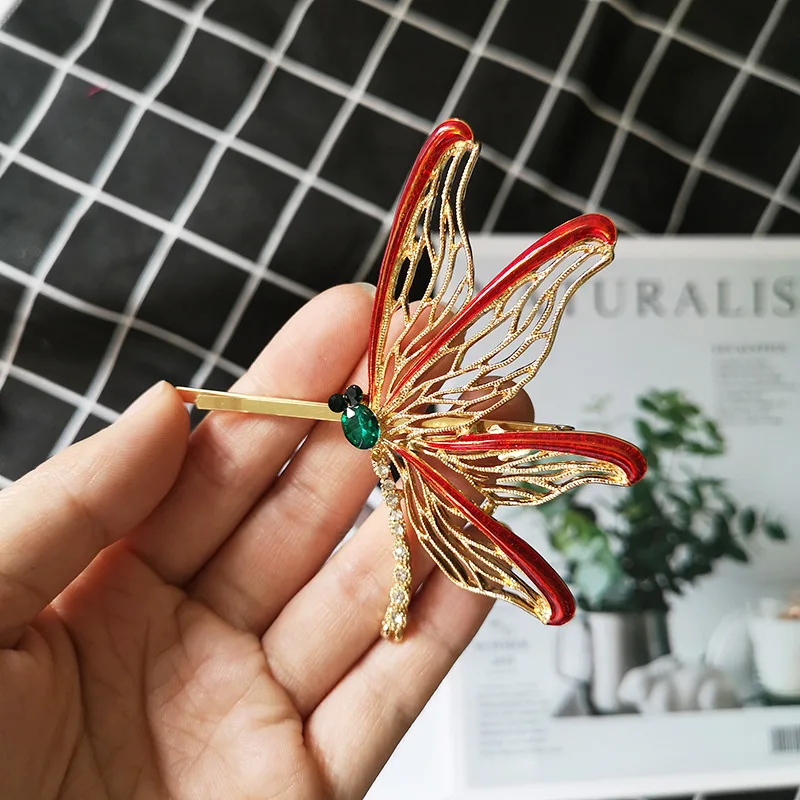 Wholesale Korean Cute Girl Crystal Animal Butterfly Parrot Bee Hair Display Korean Hair Clip Display Female Hair Jewelry