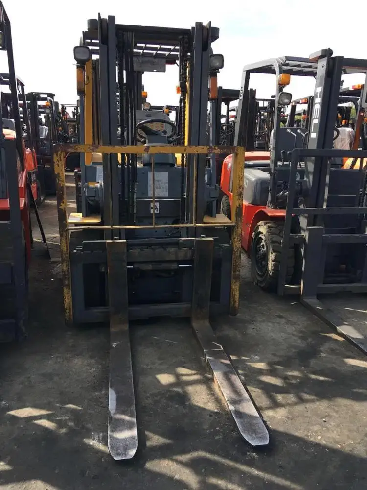 HIGH QUALITY GOOD CONDITION LOW PRICE WELL USED TCM 3T FORKLIFT FOR SALE