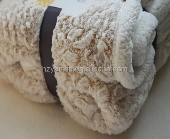 High quality Luxury 100% polyester brush PV plush throw blanket sherpa blanket sheep wool blanket