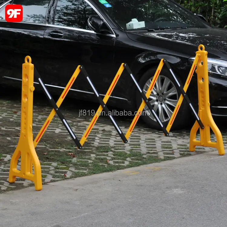 Plastic expandable safety barrier barricade construction fence