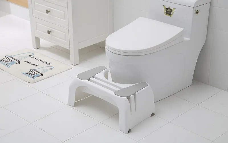 Пластиковый стул для унитаза