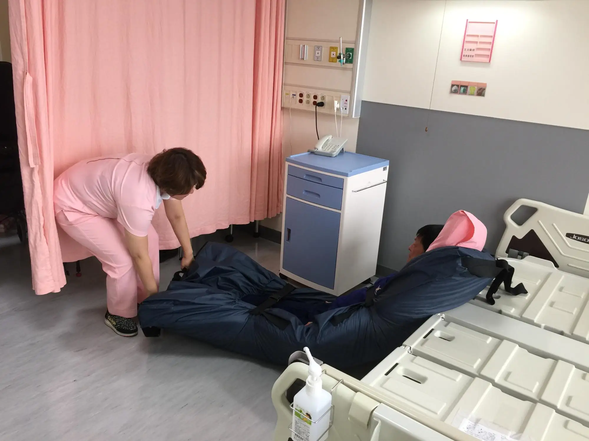 Resecue Equipment for Hospital Fire Evacuation