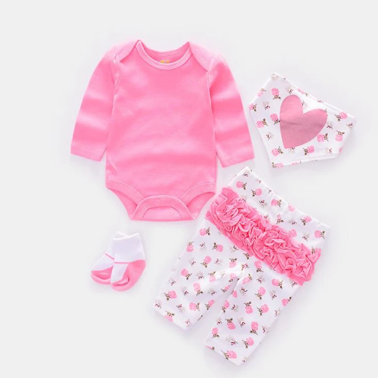 Cheap price longsleeve 100% cotton baby wear with baby bibs and socks Breathable combed cotton newborn baby clothes set