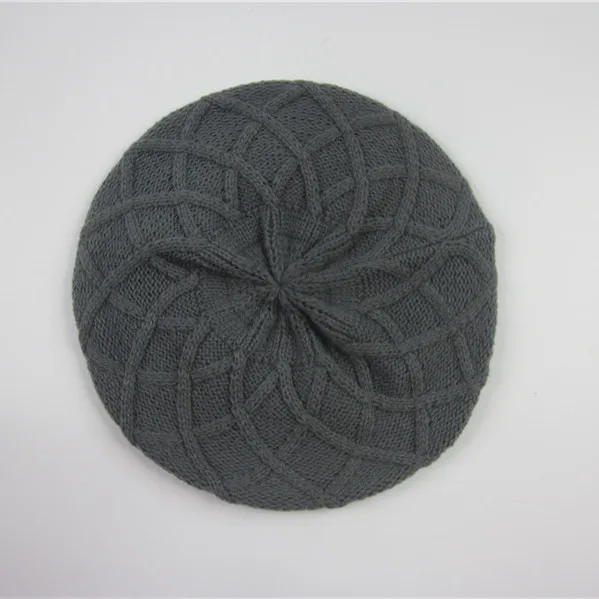 Ladies Fashion Pattern Grey Knit Beret Hat and Scarf Set