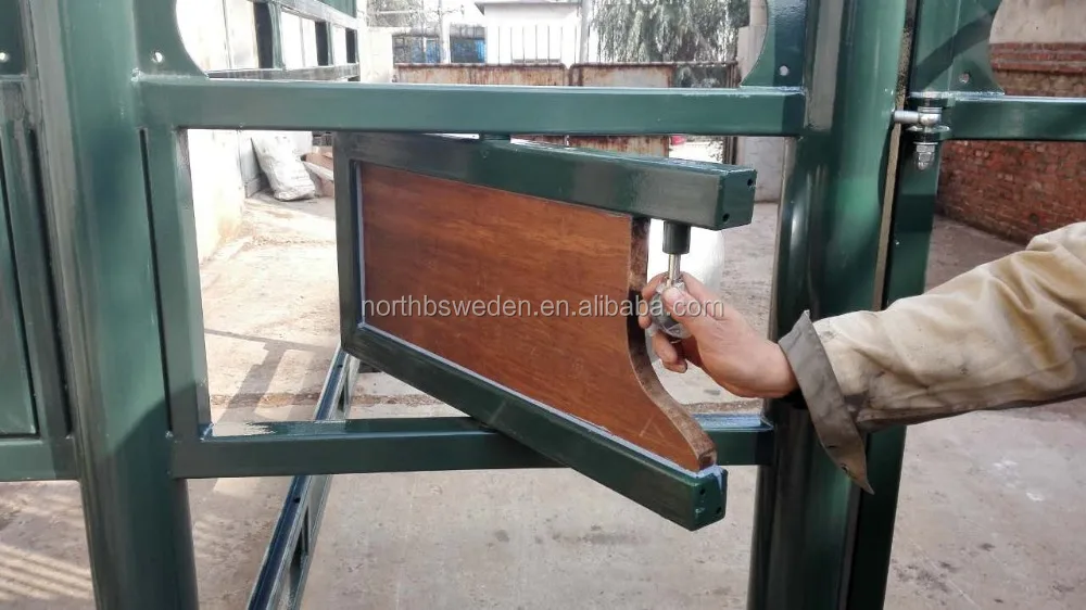 2020 new type horse stable with split door