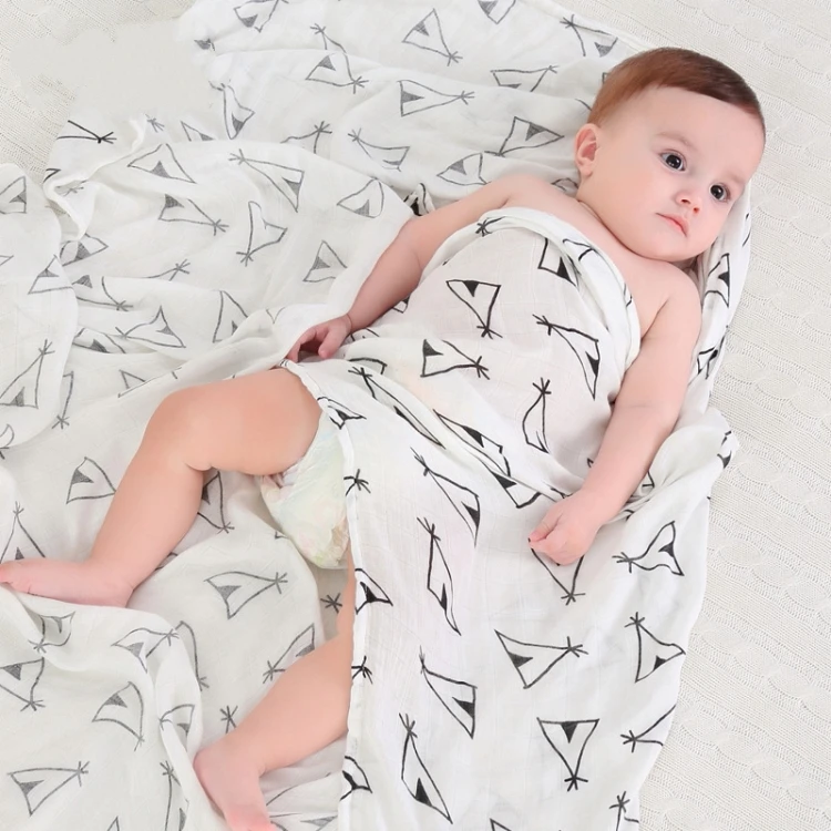 2021Trending amazon best sale fancy printed animal patterned bee fox whale cotton muslin fabric baby swaddle with blanket