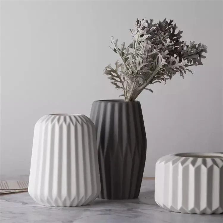Fancy origami art design cheap pieces  wholesale ceramic vases / decorations home vase