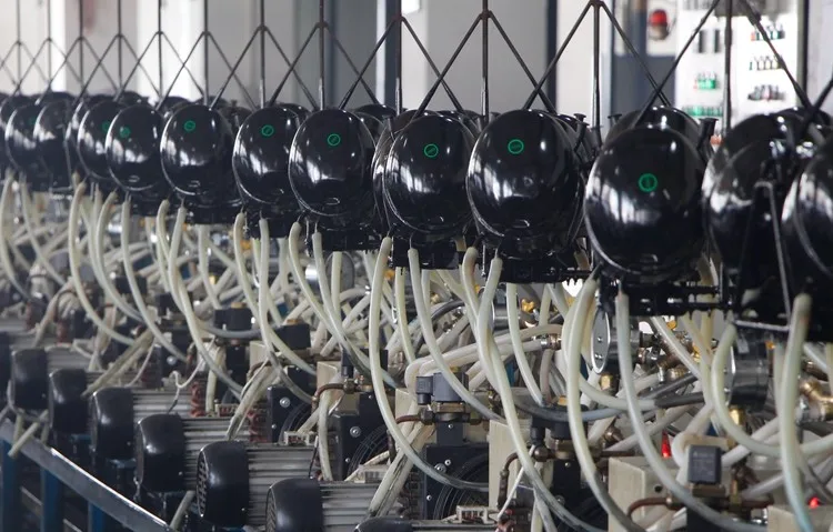 12v compressor fridge DC compressor QDZY75G R600a 56W