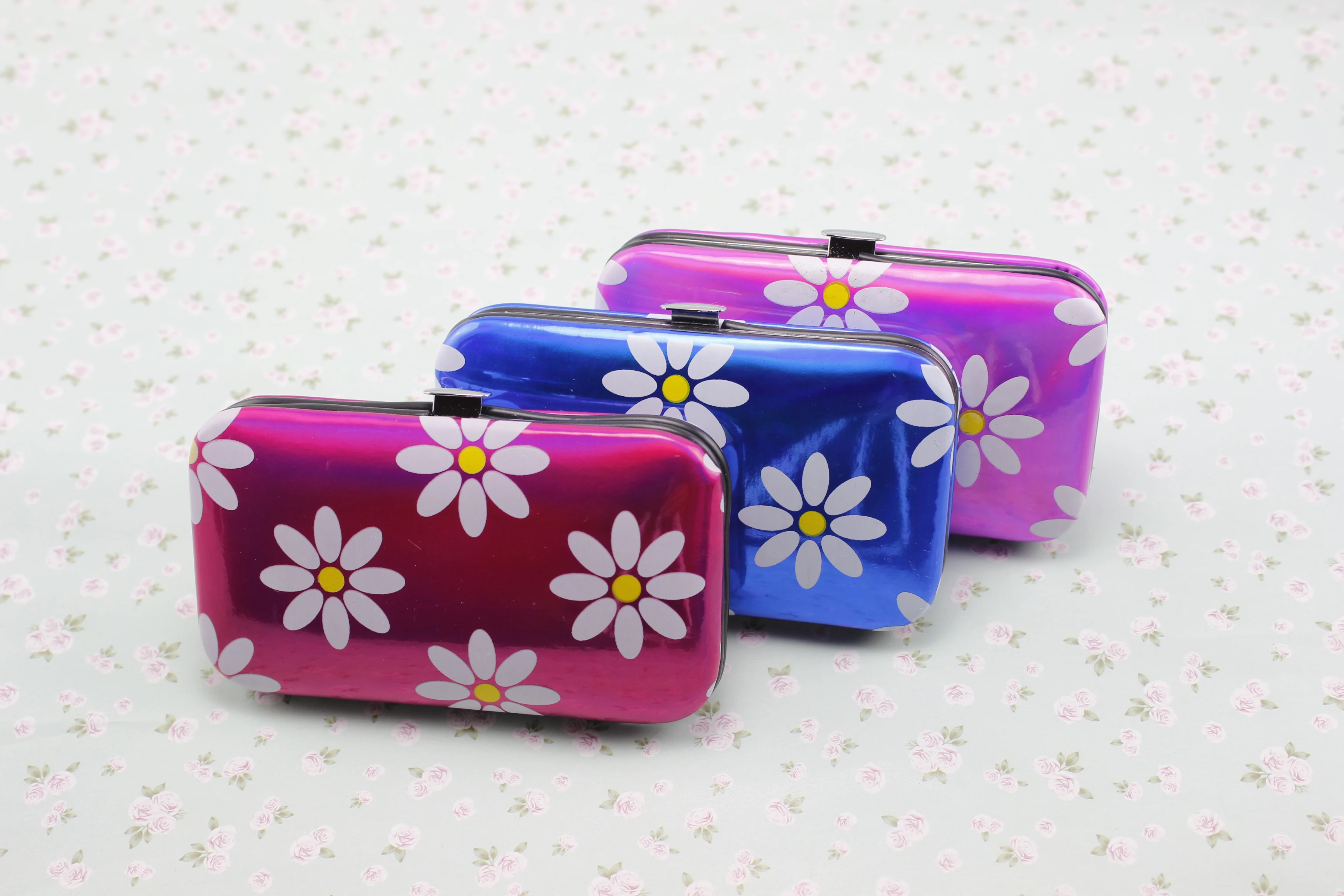 Manufacturer sliver glitter bag of grooming mini manicure pedicure set travel nail care tools gift set