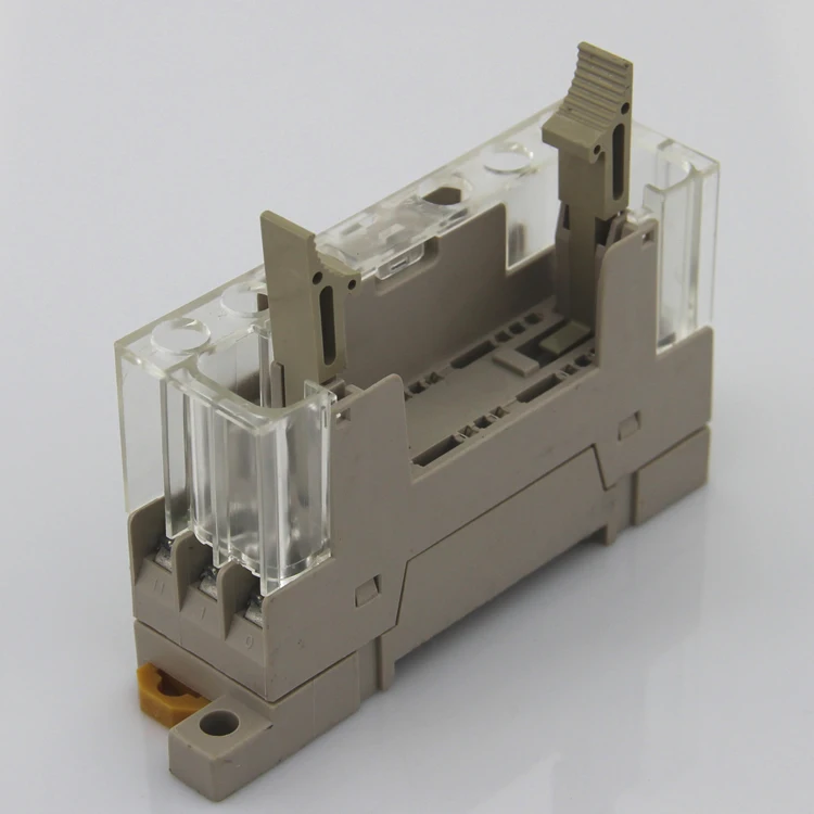 P7SA-10F-ND, 10-pin safety relay base; G7SA-2A2B, 3A1B matching socket