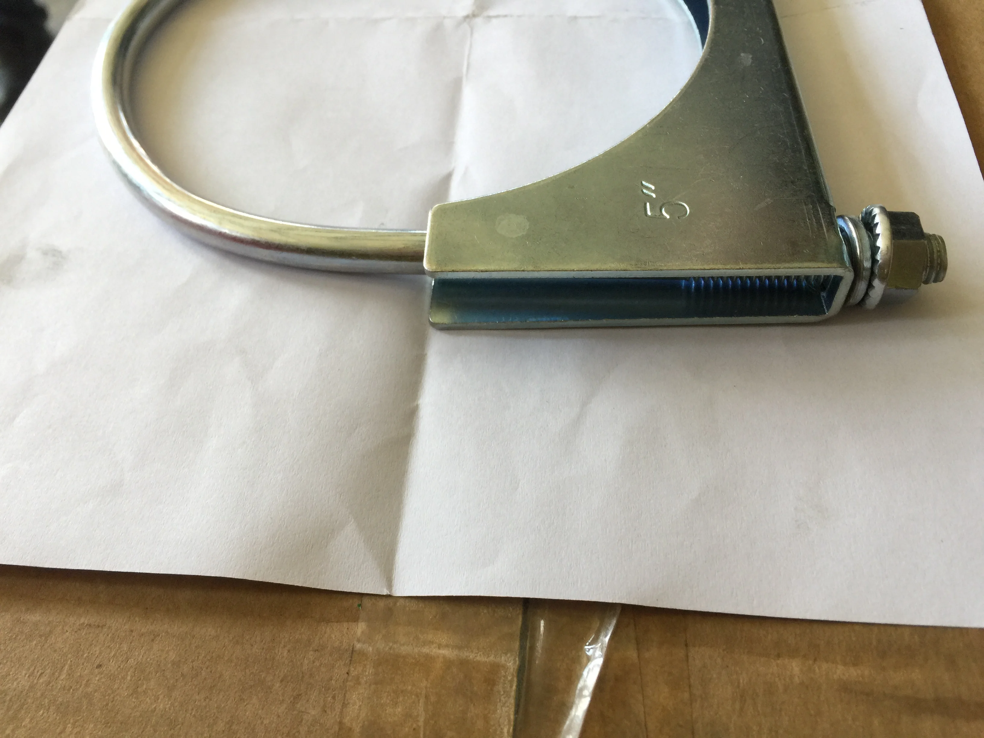 U SADDLE CLAMPS FOR MUFFLER PIPES CONNECTION