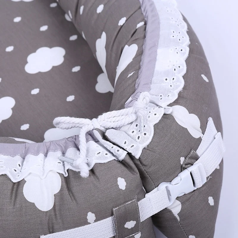 Детское спальное гнездо с кружевной 100%