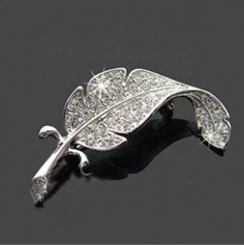 Высококачественная брошь из сплава в форме пера с покрытием из белого золота