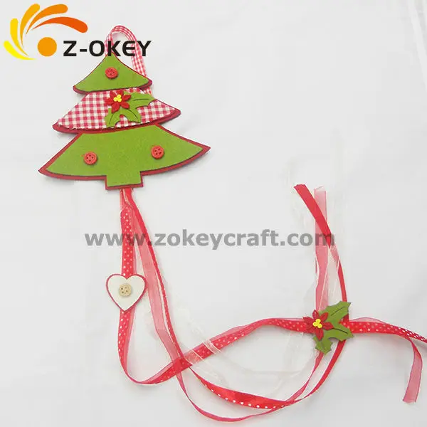 Heart and Reindeer Shape Felt Christmas Decoration with Buttons Decors and Ribbons