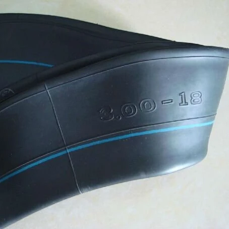 Мотоциклетная шина с резиновой внутренней трубкой 300-17