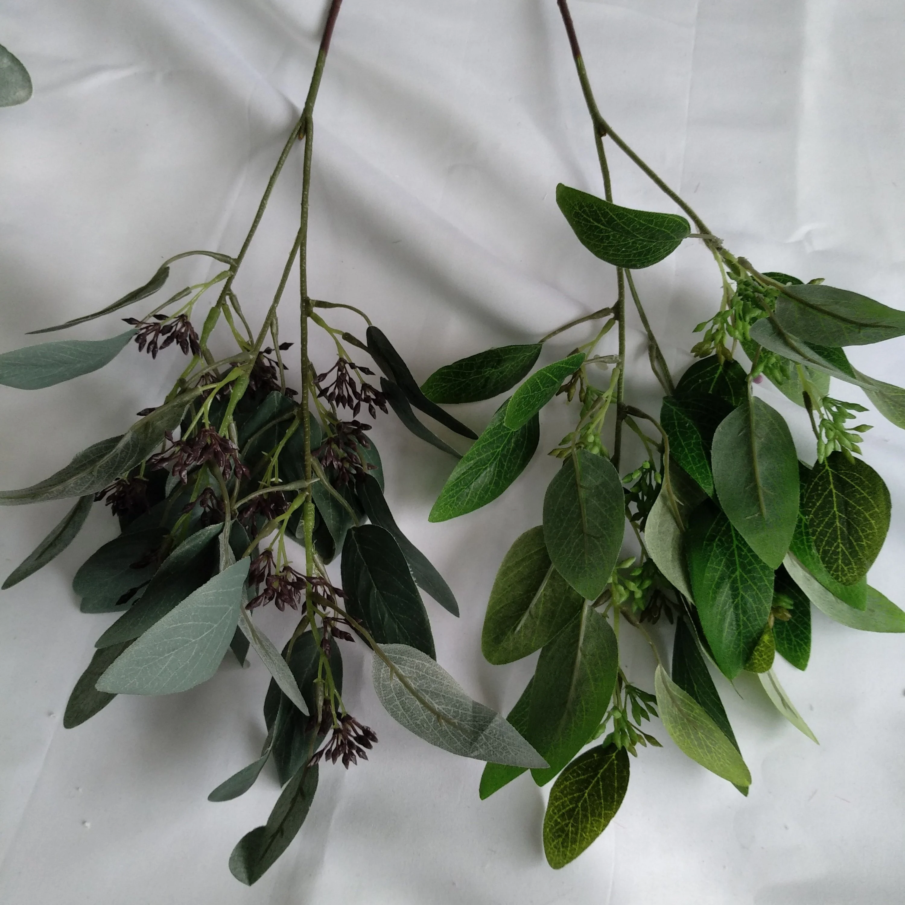 FC7003 Factory 3 branches green seeded artificial eucalyptus leaves foe sale