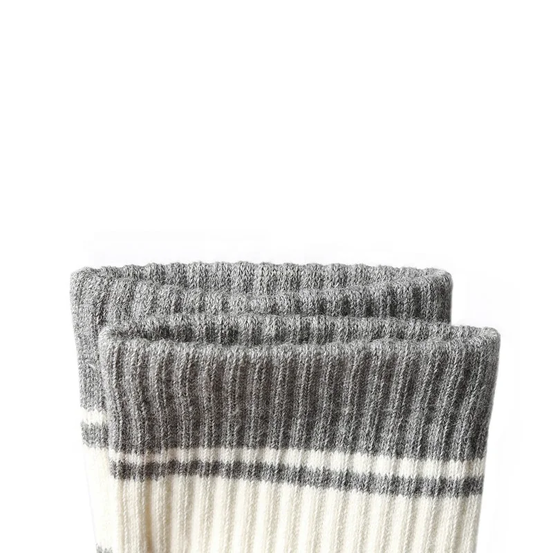 2019 Sports Hotsale high quality fashion terry cotton letter odm cute young boy teen tube socks