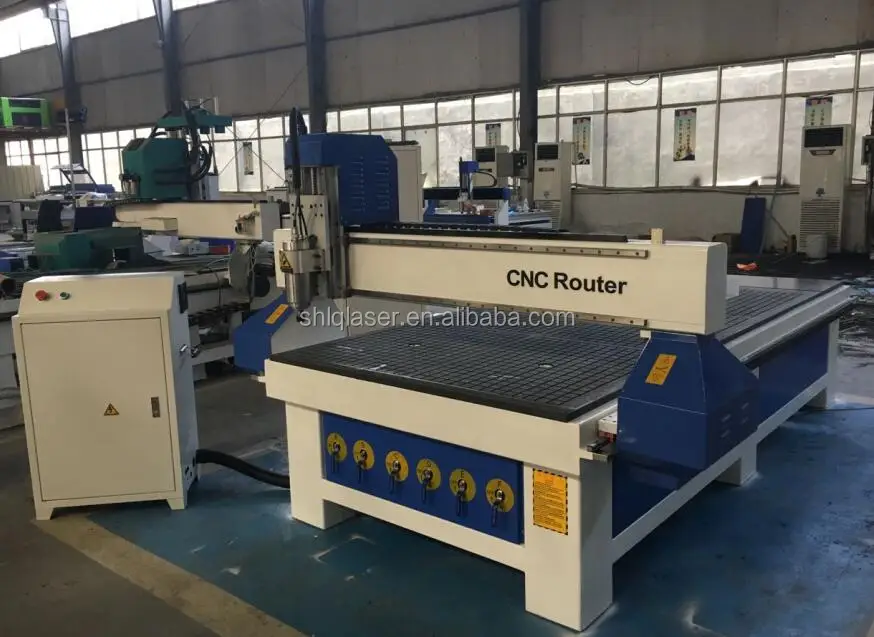 Деревообрабатывающий станок с ЧПУ Shanghai LeiQuan 5 осями